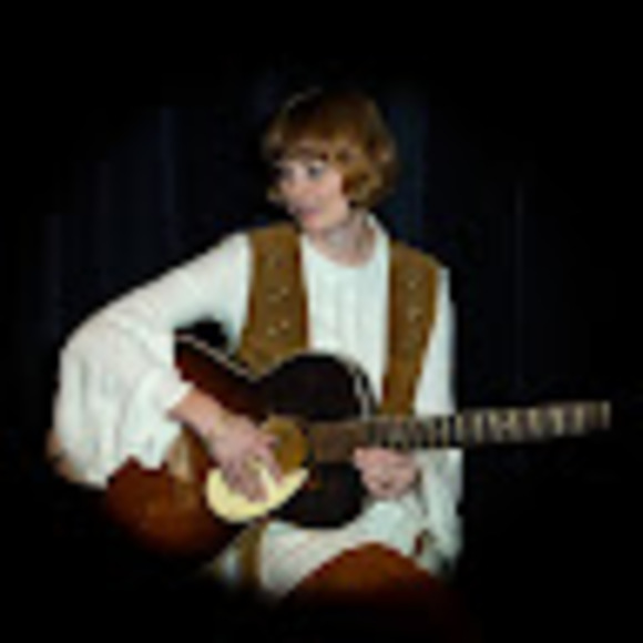 Meet your Posher, Jenn - Picture 1 of 1